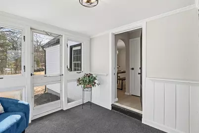 23 Sterling St, Chicopee, MA 01020 - Photo 17