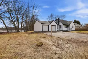 23 Sterling St, Chicopee, MA 01020 - Photo 21