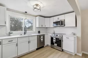 23 Sterling St, Chicopee, MA 01020 - Photo 1