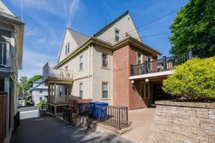 33 Mapleton St, Boston, MA 02135 - Photo 15