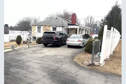 1 Rockland Road Ct, Auburn, MA 01501 - Photo 3