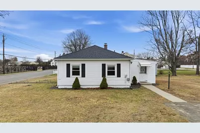 676 Chapin St, Ludlow, MA 01056 - Photo 3