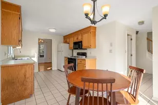 23 Tulip Cir, Haverhill, MA 01830 - Photo 5