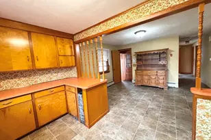 208 West St, Ludlow, MA 01056 - Photo 5