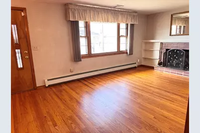 208 West St, Ludlow, MA 01056 - Photo 7