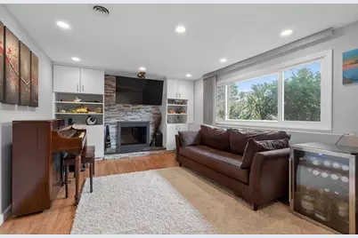 50 Meetinghouse Cir, Needham, MA 02492 - Photo 23