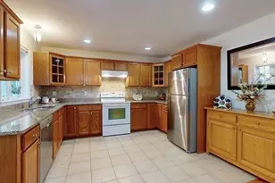 31 Enaya Cir, Worcester, MA 01606 - Photo 7