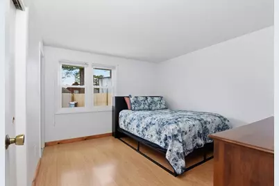 6 Penikese St, Wareham, MA 02576 - Photo 13