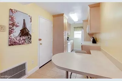 152 Newton St #4, Boston, MA 02135 - Photo 5