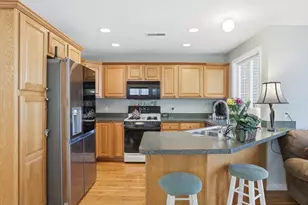 24 Farrwood Pl, Haverhill, MA 01835 - Photo 11