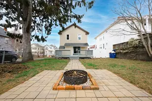 38 Willard St, New Bedford, MA 02744 - Photo 11