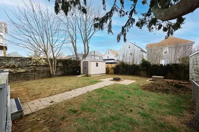 38 Willard St, New Bedford, MA 02744 - Photo 13