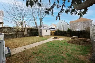 38 Willard St, New Bedford, MA 02744 - Photo 13