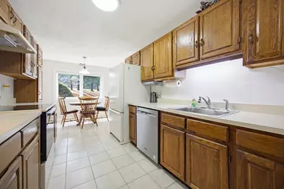 7 Ledgewood Way #8, Peabody, MA 01960 - Photo 3