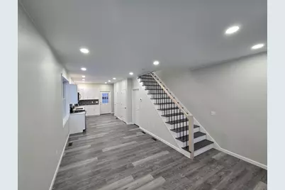 184 Howard St #A, Ludlow, MA 01056 - Photo 3