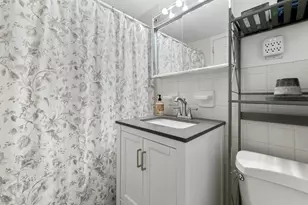 6 Whittier Pl, Boston, MA 02114 - Photo 7