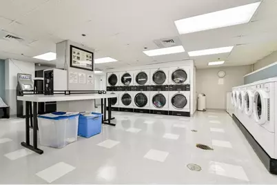 6 Whittier Pl #8P, Boston, MA 02114 - Photo 9