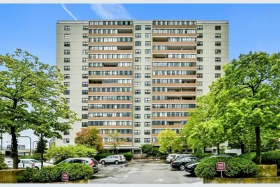 6 Whittier Pl #8P, Boston, MA 02114 - Photo 17