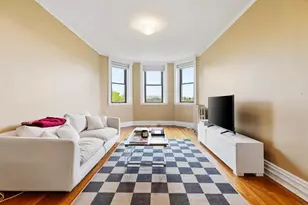 378 Riverway, Boston, MA 02115 - Photo 3