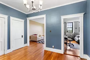 378 Riverway, Boston, MA 02115 - Photo 9