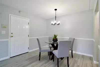 22 Maple Crest Cir #E, Holyoke, MA 01040 - Photo 9