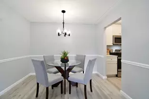 22 Maple Crest Cir, Holyoke, MA 01040 - Photo 11