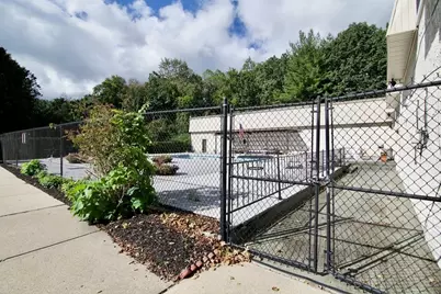 22 Maple Crest Cir #E, Holyoke, MA 01040 - Photo 37