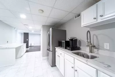 377 Shrewsbury St, Worcester, MA 01604 - Photo 9