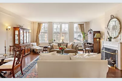 92 Chestnut St, Boston, MA 02108 - Photo 21