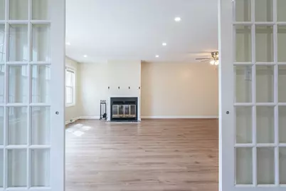 8 Laurelwood Dr #8, Hopedale, MA 01747 - Photo 11