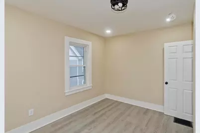 21 Chester St, Springfield, MA 01105 - Photo 29