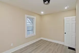 21 Chester St, Springfield, MA 01105 - Photo 29