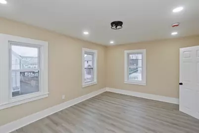 21 Chester St, Springfield, MA 01105 - Photo 23