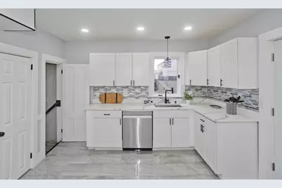 21 Chester St, Springfield, MA 01105 - Photo 9