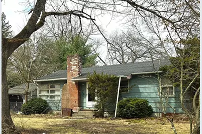 52 Bremen St, Springfield, MA 01108 - Photo 1