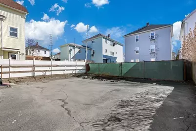 90 Quequechan St, Fall River, MA 02723 - Photo 3