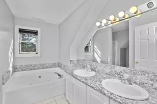 81 Beecher Pl, Newton, MA 02459 - Photo 17