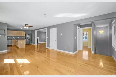 81 Beecher Pl #81, Newton, MA 02459 - Photo 15