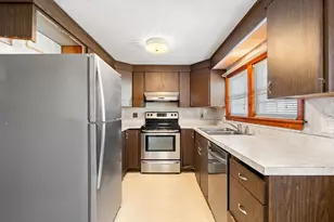 14 Hillside Rd, Braintree, MA 02184 - Photo 13