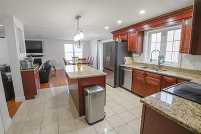 11 Lauren Ln, Sturbridge, MA 01518 - Photo 3