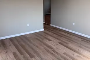 1099 River St, Boston, MA 02136 - Photo 3