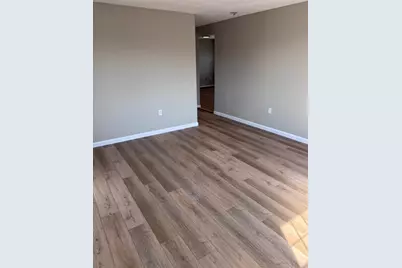 1099 River St #3, Boston, MA 02136 - Photo 3
