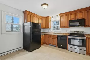 179 Pleasant Valley St, Methuen, MA 01844 - Photo 7