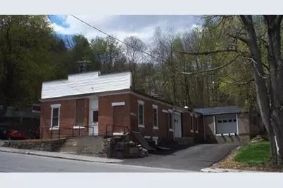 53 Houghton St, Hudson, MA 01749 - Photo 9