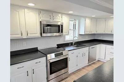 833 Franklin St, Melrose, MA 02176 - Photo 5