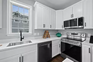 23 Bay View Dr, Shrewsbury, MA 01545 - Photo 11