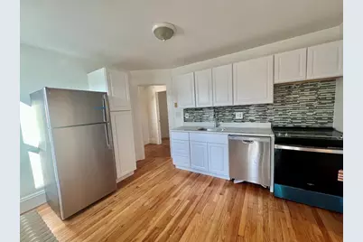 50 Pond St #2, Waltham, MA 02451 - Photo 3