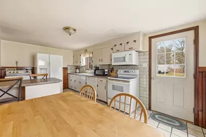 12 Carmel St, Middleborough, MA 02346 - Photo 13