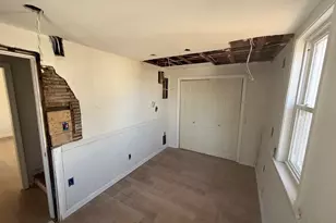 28 Angell St, Mansfield, MA 02048 - Photo 9