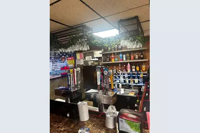 1633 Bay St, Springfield, MA 01109 - Photo 3